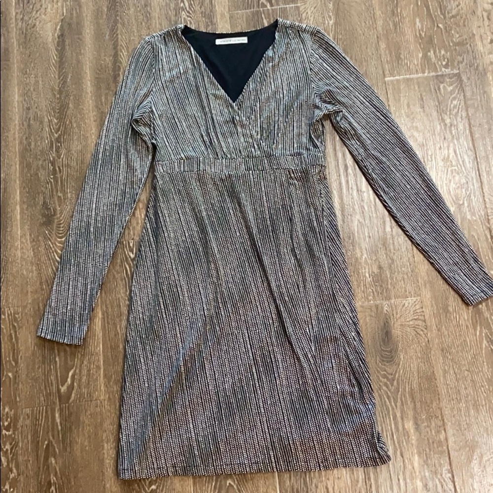 Athleta Black shirt print dress